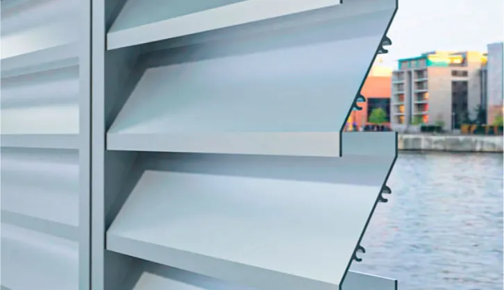 Sistema de louvers de aluminio